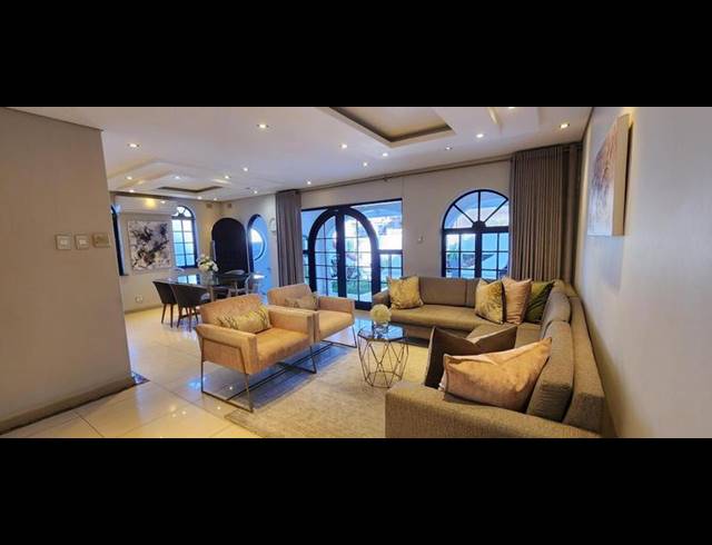 4 BEDROOM TOWNHOUSE FOR SALE IN MUSGRAVE